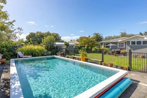 Photo of property in 85 Brandon Street, Featherston, 5710