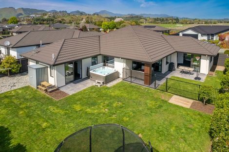 Photo of property in 4 Reserve Lane, Brightwater, 7022