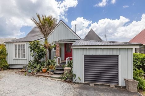 Photo of property in 16 Berghan Road, Coopers Beach, 0420