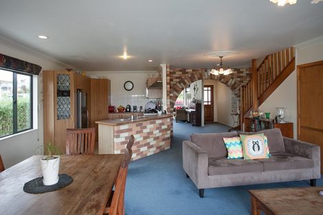 Photo of property in 16 Pirongia Road, Te Awamutu, 3800