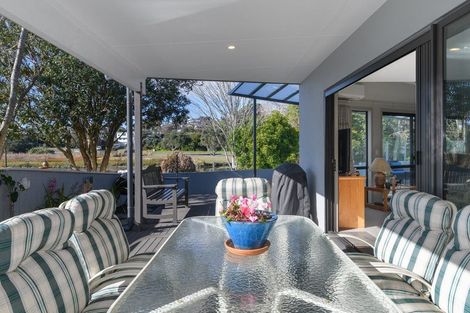 Photo of property in 205 Welcome Bay Road, Welcome Bay, Tauranga, 3112