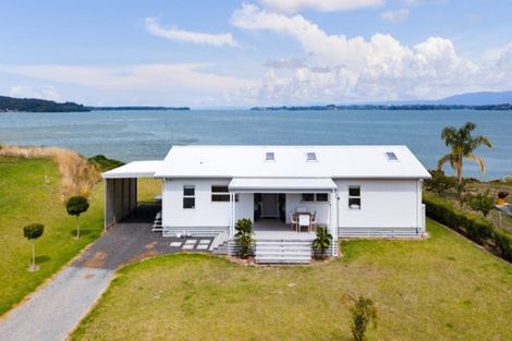 Photo of property in 28 Sandleigh Drive, Athenree, Katikati, 3177