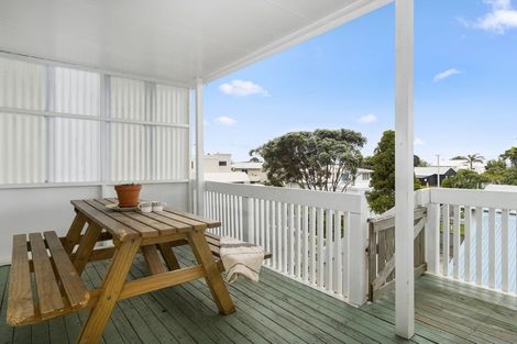 Photo of property in 1059a Papamoa Beach Road, Papamoa Beach, Papamoa, 3118