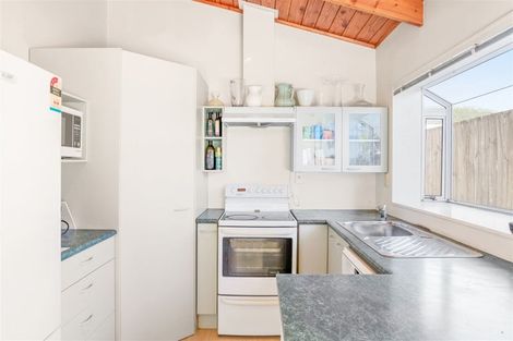 Photo of property in 1/25 Neil Avenue, Te Atatu Peninsula, Auckland, 0610