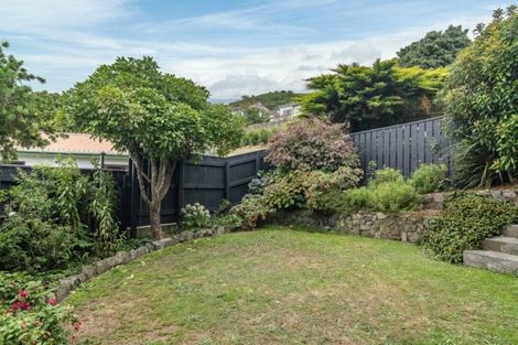 Photo of property in 91 Victory Crescent, Tawa, Wellington, 5028