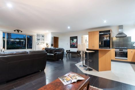 Photo of property in 16 Avon Rise, Welcome Bay, Tauranga, 3112