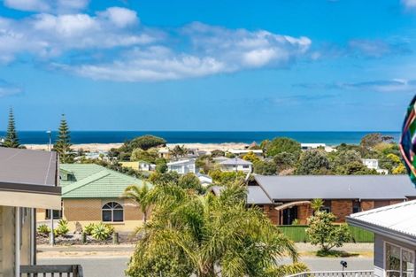 Photo of property in 5 Marram Place, Mangawhai Heads, Mangawhai, 0505