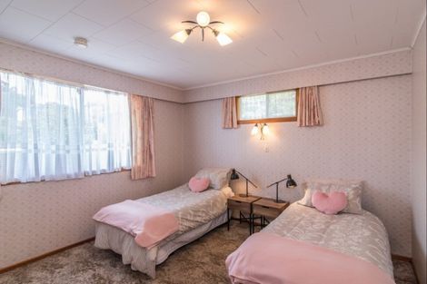 Photo of property in 35 Glen Road, Raumati South, Paraparaumu, 5032