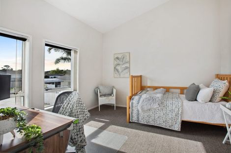 Photo of property in 28a Chesley Place, Half Moon Bay, Auckland, 2012