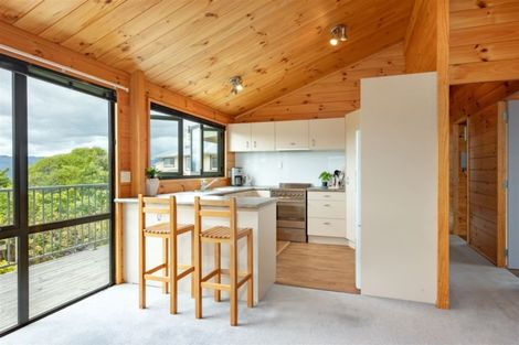 Photo of property in 27 Wisteria Grove, Maungaraki, Lower Hutt, 5010