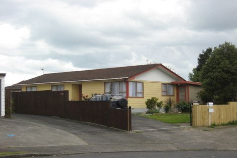 Photo of property in 10 Pawa Place, Manurewa, Auckland, 2102