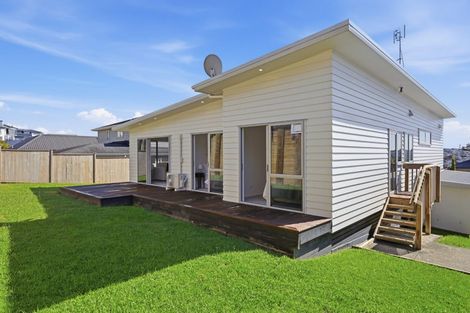 Photo of property in 39 Cilliers Drive, Silverdale, 0932