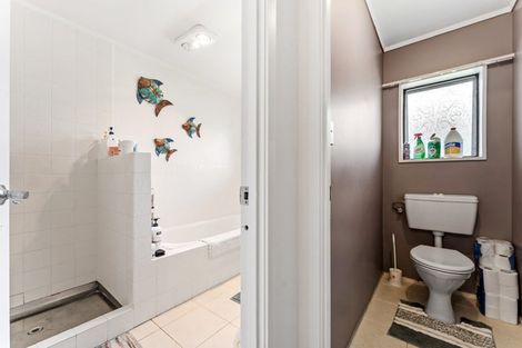 Photo of property in 12 Riverside Road, Orewa, 0931