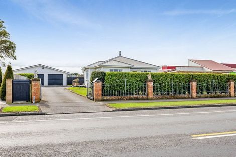 Photo of property in 196 Glover Road, Hawera, 4610