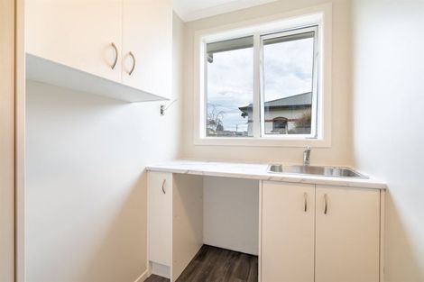 Photo of property in 1 Crombie Street, Gore, 9710