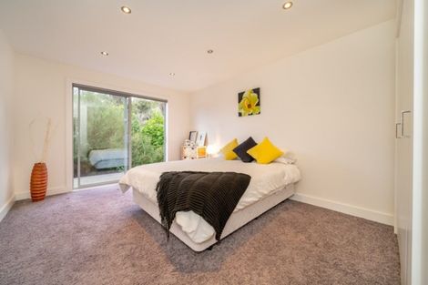 Photo of property in 37 Mt Marua Drive, Timberlea, Upper Hutt, 5018