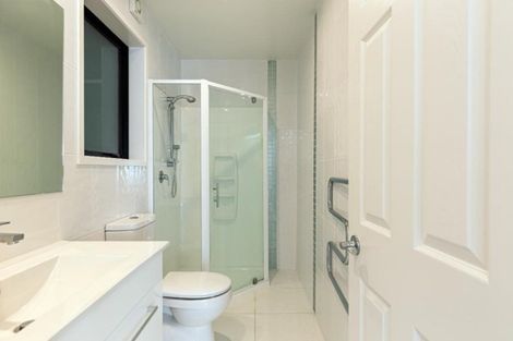 Photo of property in 102 Bassett Road, Remuera, Auckland, 1050