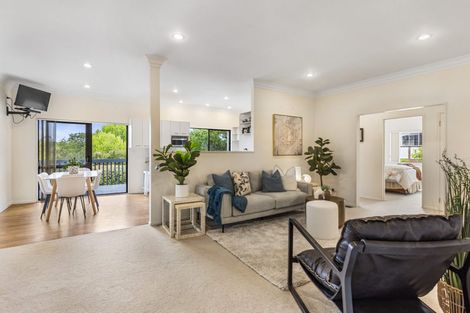 Photo of property in 7 Jubaea Place, Henderson, Auckland, 0610