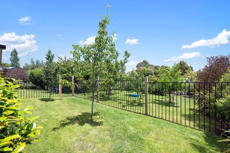 Photo of property in 98 Kinloch Road, Kinloch, Taupo, 3377