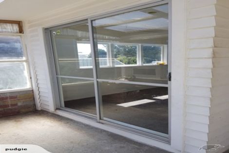 Photo of property in 37 Disraeli Street, Hawera, 4610