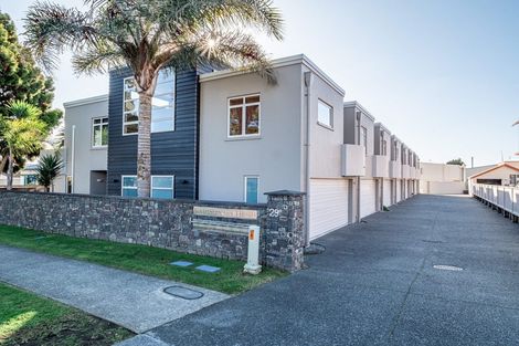 Photo of property in 5/29 Third Avenue, Tauranga, 3110