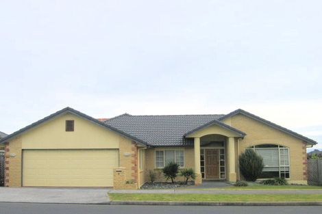 Photo of property in 3 Point View Link, East Tamaki Heights, Auckland, 2016