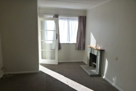 Photo of property in 33a-b Clevedon Road, Papakura, 2110