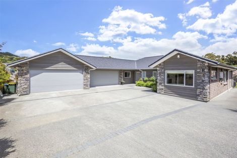 Photo of property in 19 Flotilla Place, Whitby, Porirua, 5024