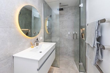 Photo of property in 7 Winning Post Place, Halswell, Christchurch, 8025