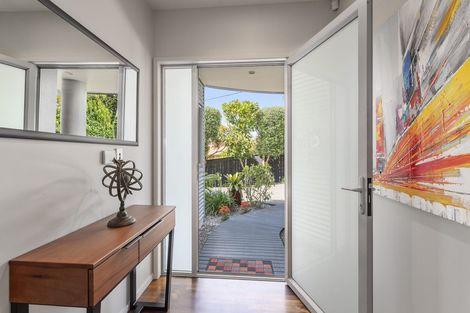 Photo of property in 89a Kowhai Road, Mairangi Bay, Auckland, 0630