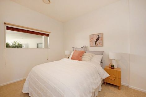 Photo of property in Stadium Garden Flats, 304/107 Thorndon Quay, Pipitea, Wellington, 6011