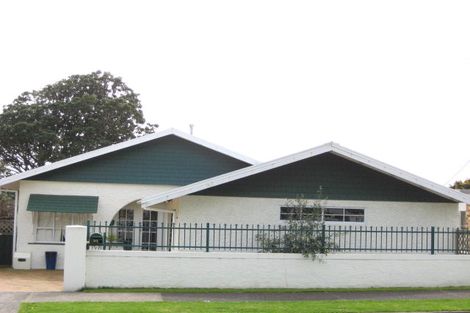 Photo of property in 93 Pendarves Street, New Plymouth, 4310