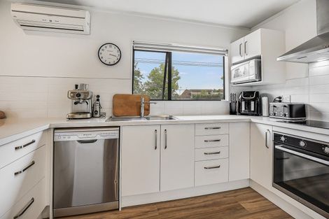 Photo of property in 65 Maeroa Road, Maeroa, Hamilton, 3200