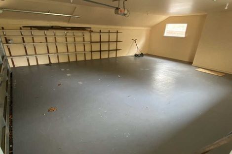 Photo of property in 32 Strowan Road, Strowan, Christchurch, 8052