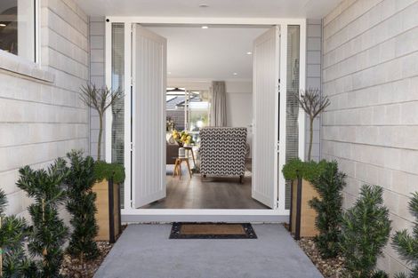 Photo of property in 124 Puhirake Crescent, Pyes Pa, Tauranga, 3112