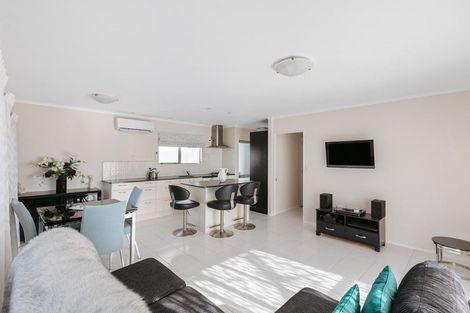 Photo of property in 84 Esmeralda Street, Welcome Bay, Tauranga, 3112