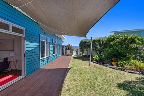 Photo of property in 32c Ohuirehe Road, Coastlands, Whakatane, 3120