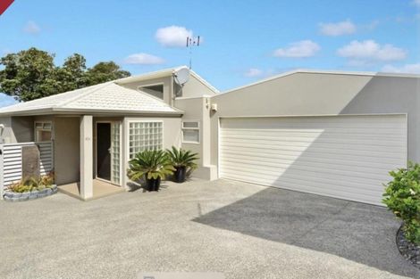 Photo of property in 127 Forrest Hill Road, Forrest Hill, Auckland, 0620