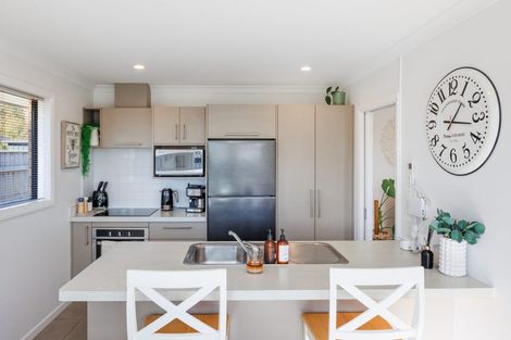 Photo of property in 52 Brooklyn Heights Drive, Kelvin Grove, Palmerston North, 4414