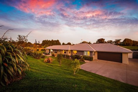 Photo of property in 100 Greer Court, Bunnythorpe, Palmerston North, 4481