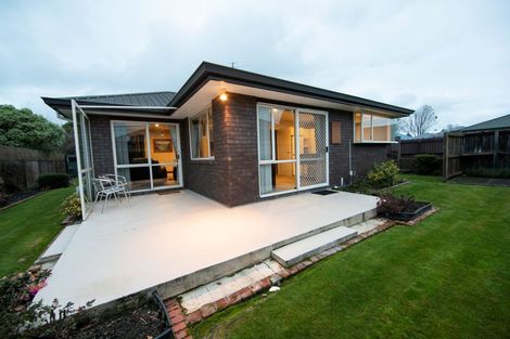 Photo of property in 2/134 Highsted Road, Casebrook, Christchurch, 8051