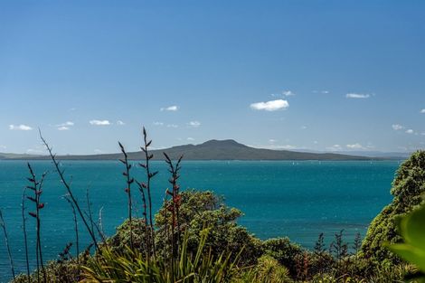 Photo of property in 115 Churchill Road, Rothesay Bay, Auckland, 0630