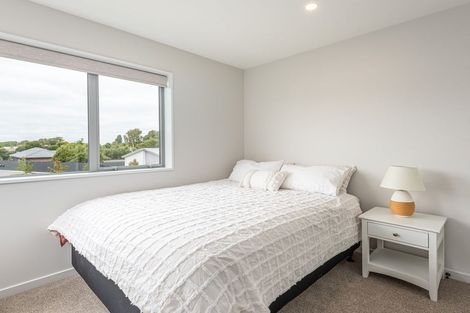 Photo of property in 9 Kakapo Lane, Redwood, Christchurch, 8051