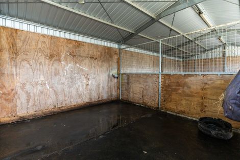 Photo of property in 50 Coulters Line, Kiwitea, Feilding, 4777