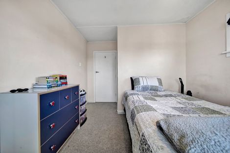 Photo of property in 77 Clemow Road, Fitzroy, New Plymouth, 4312