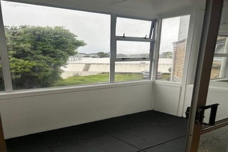 Photo of property in 2/184 Powderham Street, New Plymouth, 4310