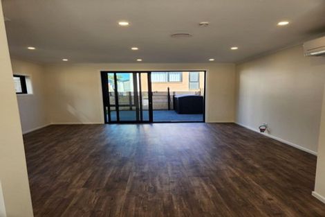 Photo of property in 14 Joseph Bolton Crescent, Wallaceville, Upper Hutt, 5018