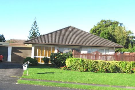 Photo of property in 2/66 Takutai Avenue, Half Moon Bay, Auckland, 2012