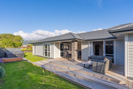Photo of property in 3 Barbaras Way, Waikanae Beach, Waikanae, 5036