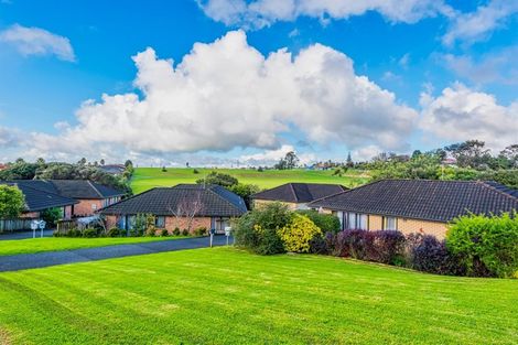 Photo of property in 15 Regents Park Place, Westgate, Auckland, 0614